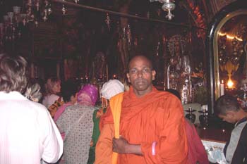 2004 Nov at The place where Jesus crist was crusified.jpg